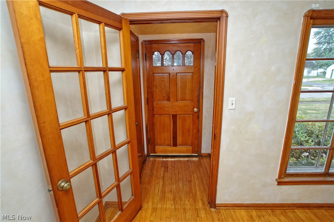 4714 Redfern Road Parma, OH 44134 - Photo 2 of 27
