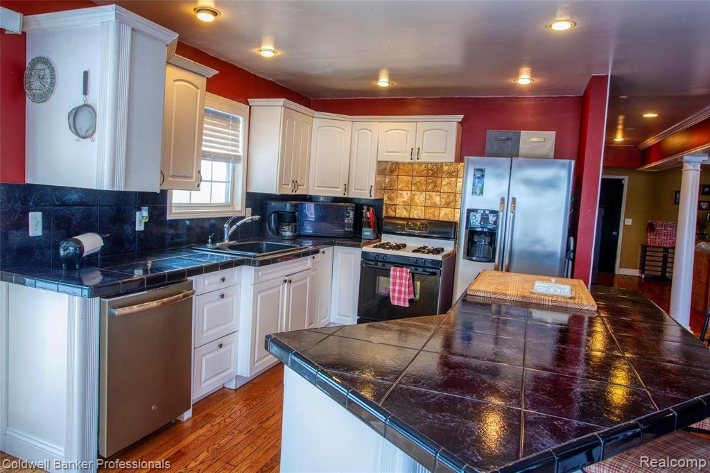 2780 Farnsworth Road Lapeer, MI 48446 - Photo 5 of 13