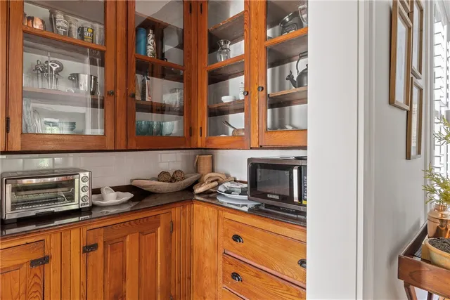 $18,000 | 21 John Street, Newport, RI 02840