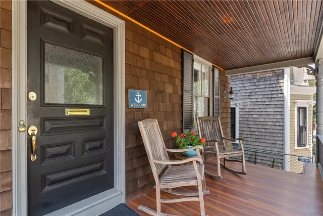 $18,000 | 21 John Street, Newport, RI 02840