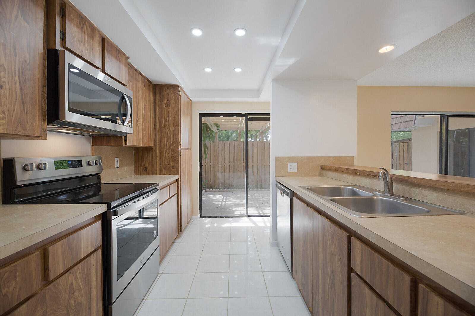 1919 19th Lane Greenacres, FL 33463 - Photo 9 of 25 Kitchen
