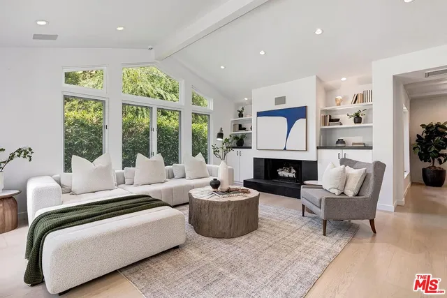 $11,500 | 1847 North Beverly Drive, Beverly Hills, CA 90210