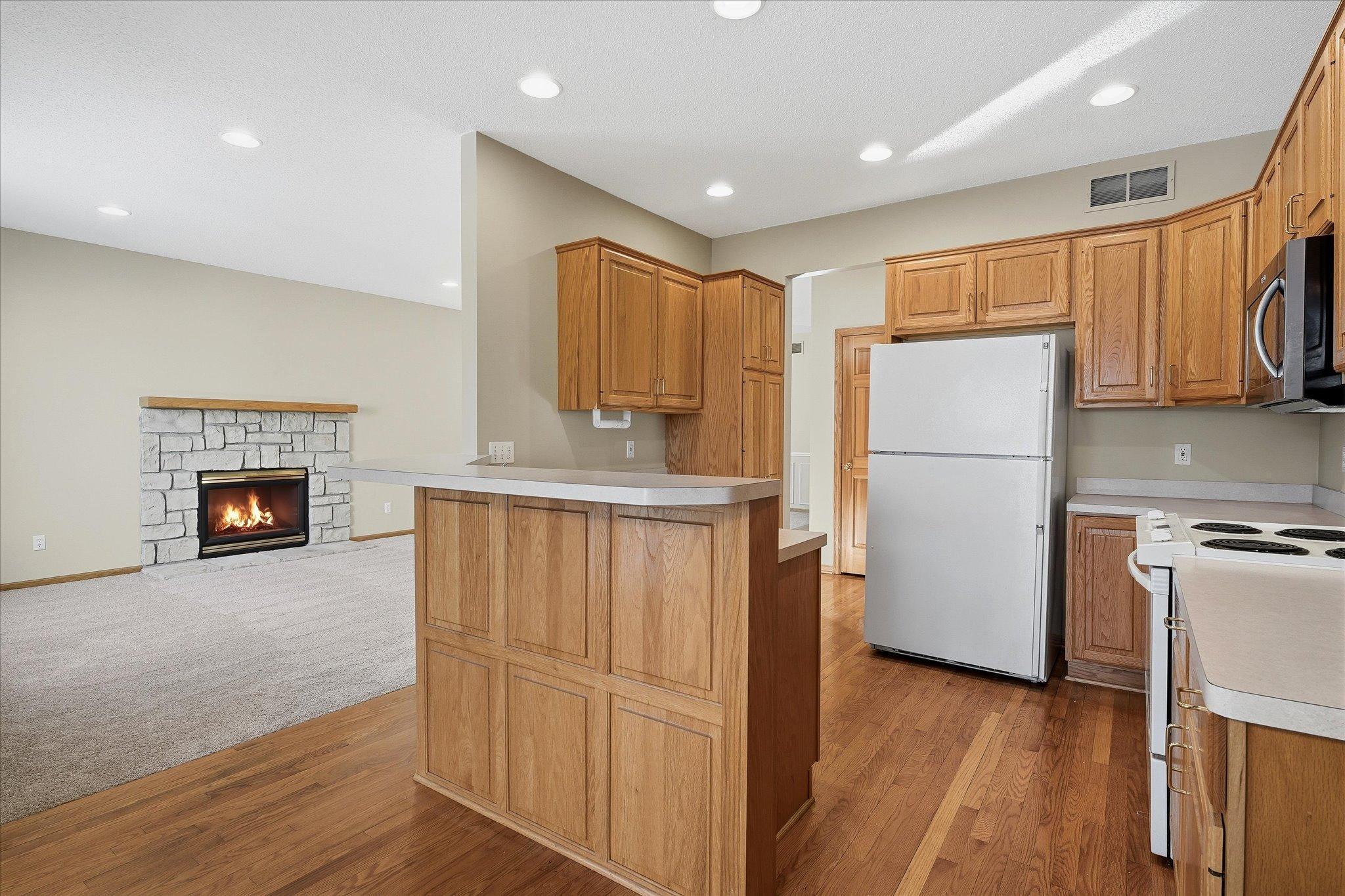 8008 Dunkirk Lane North Maple Grove, MN 55311 - Photo 15 of 32