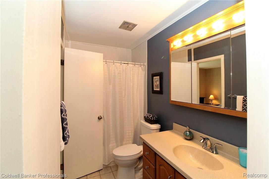 41851 Cherry Hill Road Novi, MI 48375 - Photo 8 of 12 cherryhill (38).jpg