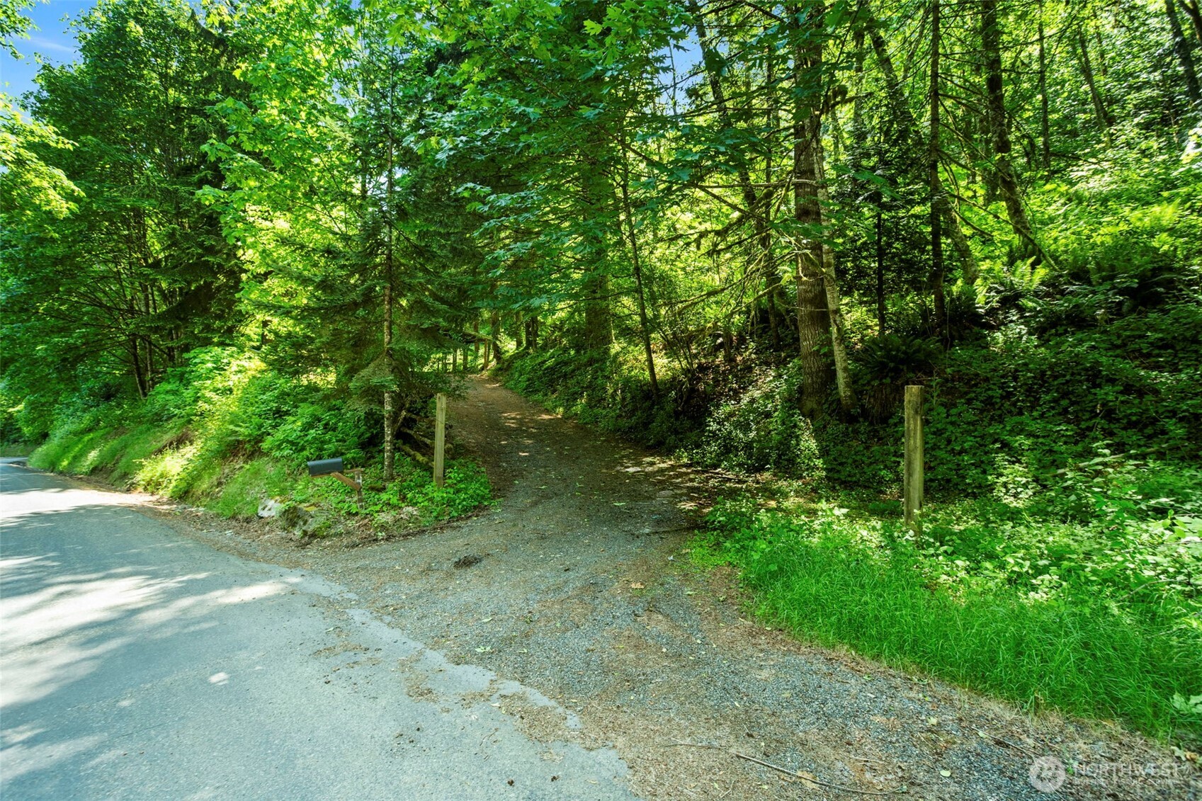 400 North Dubois Road Ariel, WA 98603 - Photo 2 of 34