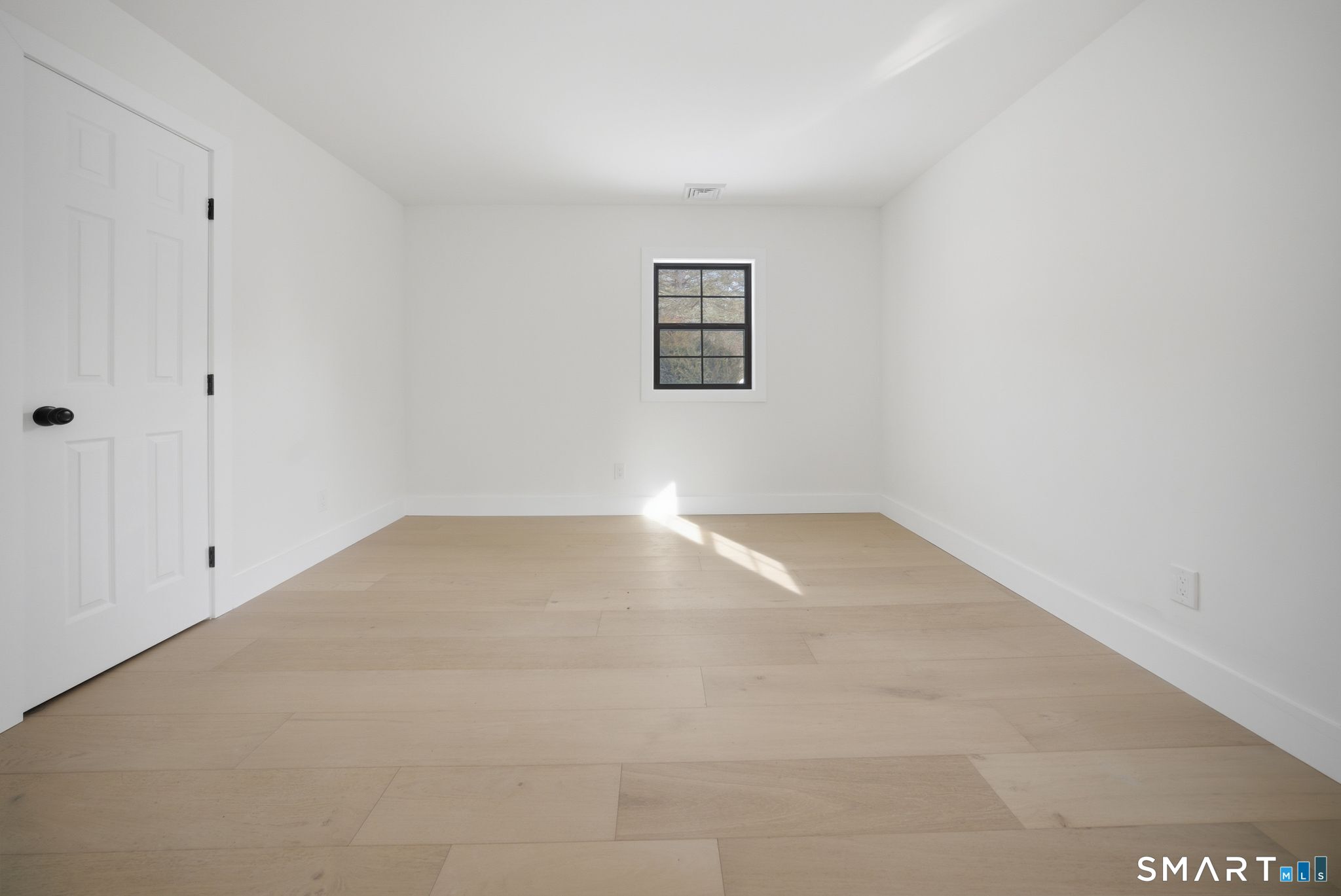 101 Parade Hill Road New Canaan, CT 06840 - Photo 28 of 40 a view of empty room