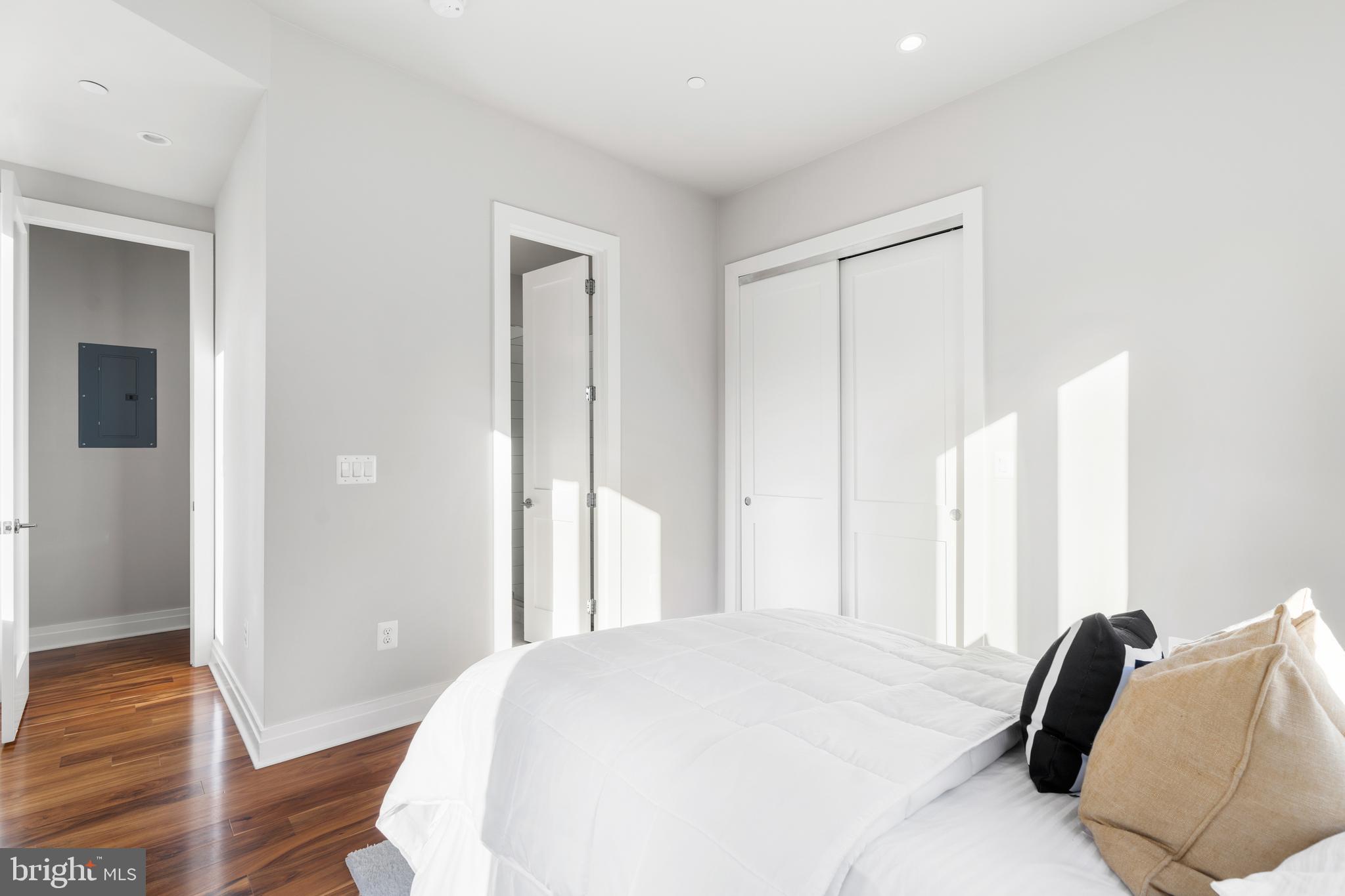 4012 Edmunds Street Northwest, Unit PH2 Washington, DC 20007 - Photo 10 of 23