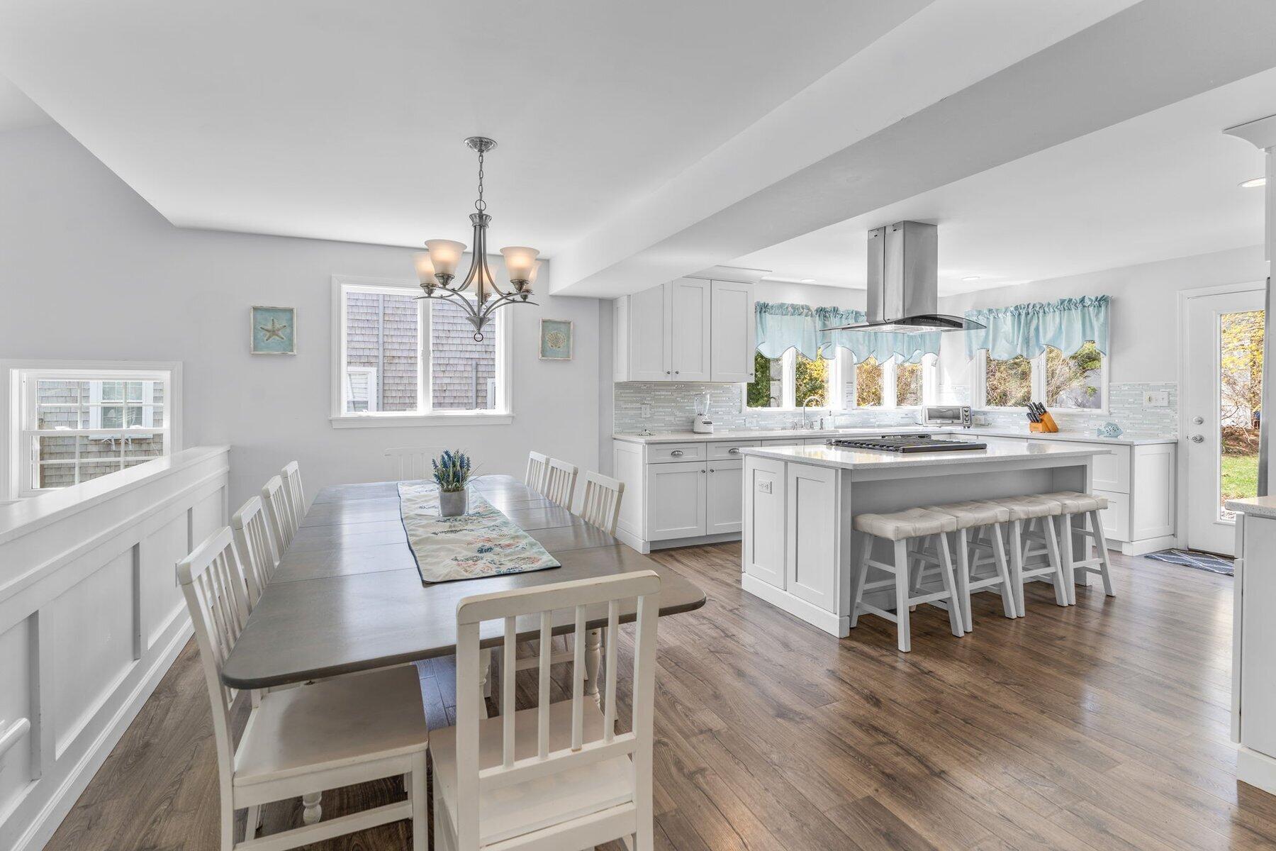 37 Uncle Henrys Road Mashpee, MA 02649 - Photo 7 of 38 13-custom-37 Uncle Henry's Hi Res-15