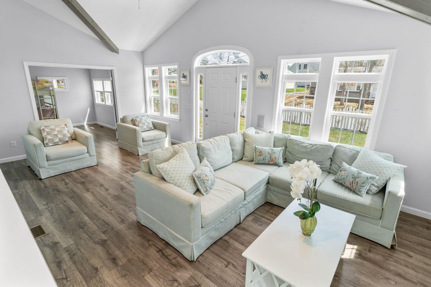 37 Uncle Henrys Road Mashpee, MA 02649 - Photo 10 of 38 9-custom-37 Uncle Henry's Hi Res-33