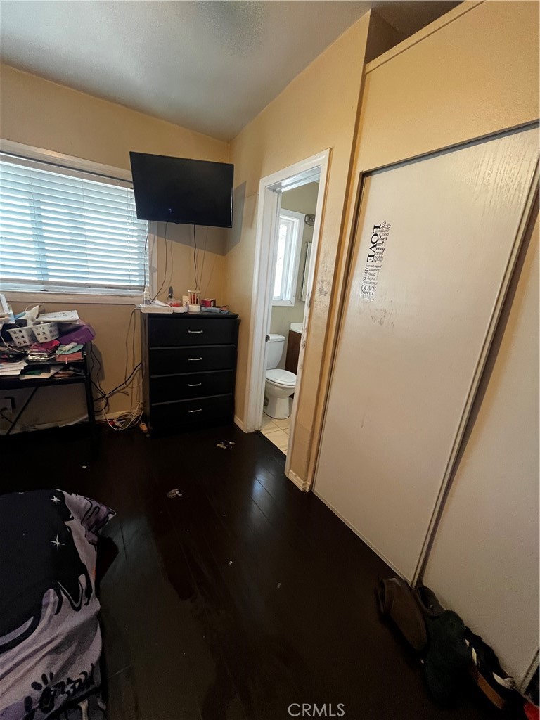 1609 West 166th Street Compton, CA 90220 - Photo 8 of 19 GOOD SIZE CLOSEET