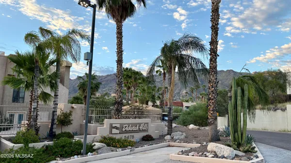 $1,600 | 5675 North Camino Esplendora, Unit 5126, Tucson, AZ 85718