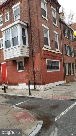 $950 | 1120 Locust Street, Unit 301, Philadelphia, PA 19107