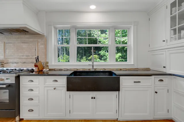 $1,550,000 | 186 Foreside Road, Cumberland, ME 04110