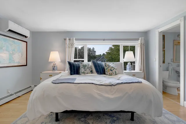 $1,550,000 | 186 Foreside Road, Cumberland, ME 04110