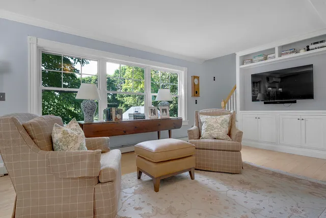 $1,550,000 | 186 Foreside Road, Cumberland, ME 04110