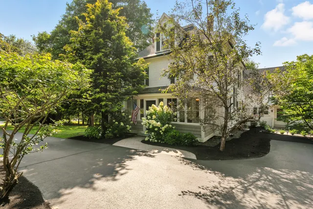 $1,550,000 | 186 Foreside Road, Cumberland, ME 04110