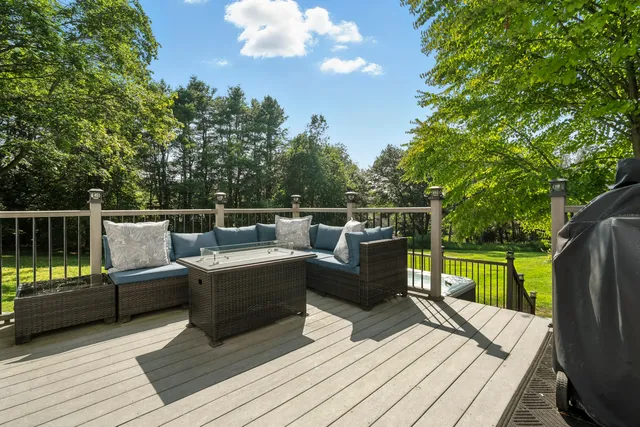 $1,550,000 | 186 Foreside Road, Cumberland, ME 04110