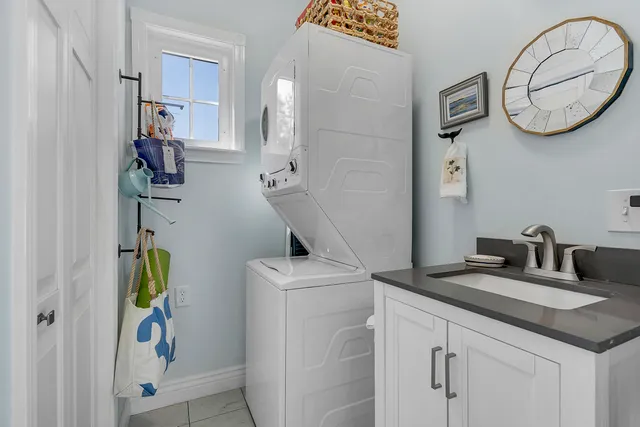 $1,550,000 | 186 Foreside Road, Cumberland, ME 04110