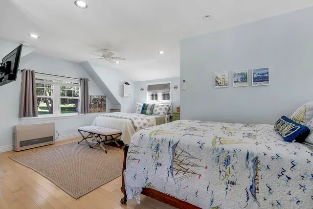 $1,550,000 | 186 Foreside Road, Cumberland, ME 04110