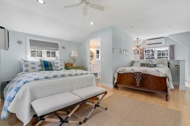 $1,550,000 | 186 Foreside Road, Cumberland, ME 04110