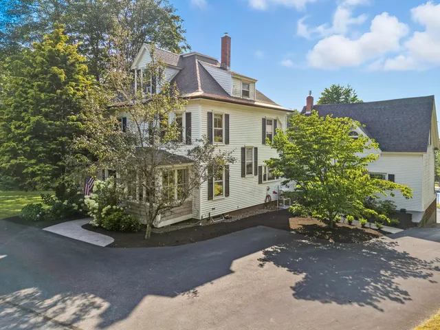 $1,550,000 | 186 Foreside Road, Cumberland, ME 04110
