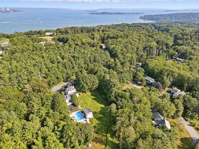 $1,550,000 | 186 Foreside Road, Cumberland, ME 04110