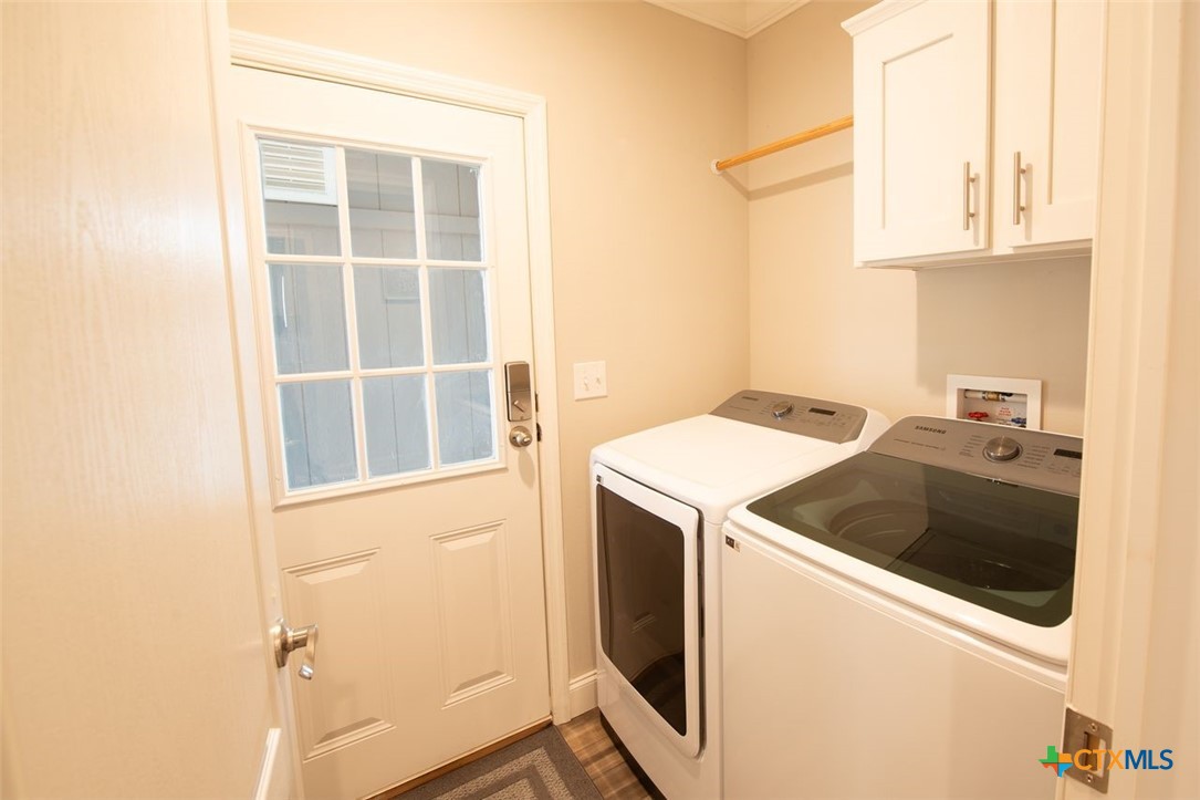 11720 Thousand Trails Road, Unit 35 Conroe, TX 77304 - Photo 11 of 20 laundry area
