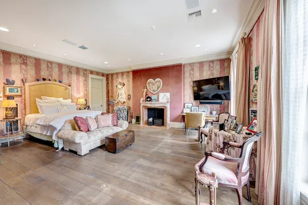 $10,000,000 | 3653 Inverness Drive, Houston, TX 77019