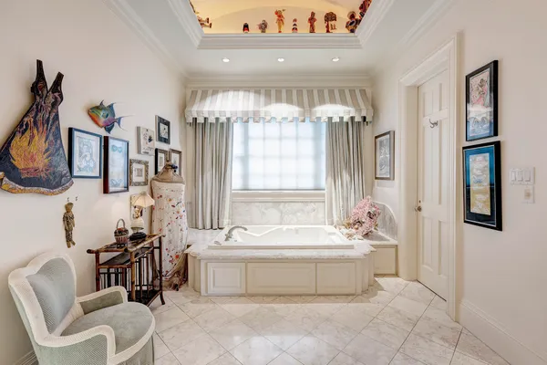 $10,000,000 | 3653 Inverness Drive, Houston, TX 77019