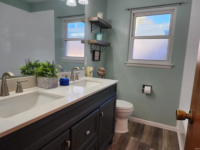 $214,900 | 2131 West Iowa Street, Evansville, IN 47712