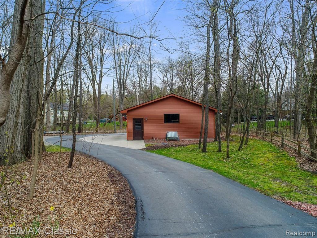 3371 Merrow Lane Howell, MI 48843 - Photo 50 of 51 DJI_0977.jpg