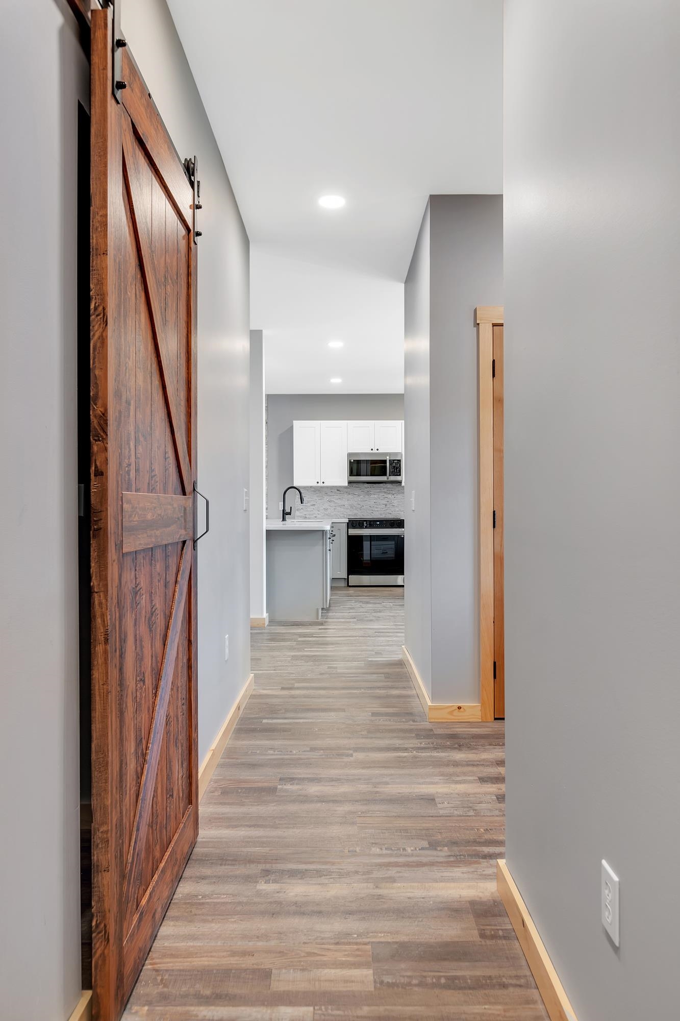 85 Main Street, Unit 101 Ludlow, VT 05149 - Photo 19 of 51