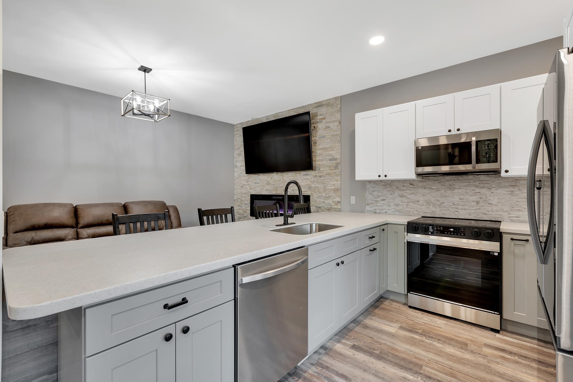 85 Main Street, Unit 101 Ludlow, VT 05149 - Photo 23 of 51