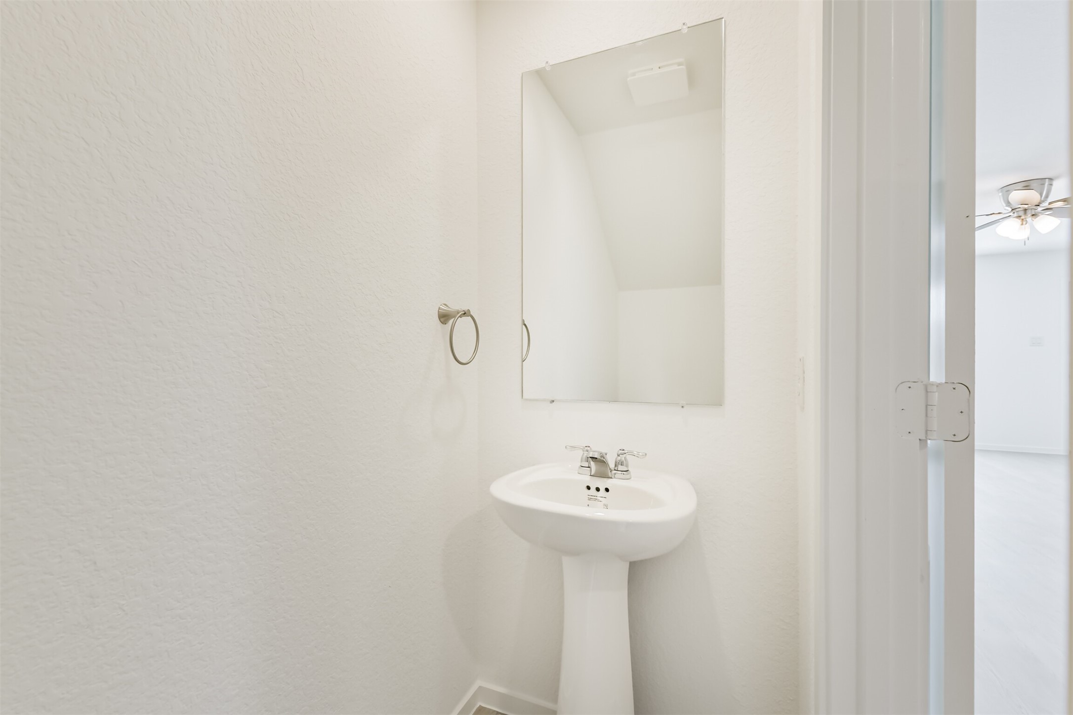 18736 Barrichello Drive Conroe, TX 77306 - Photo 13 of 26