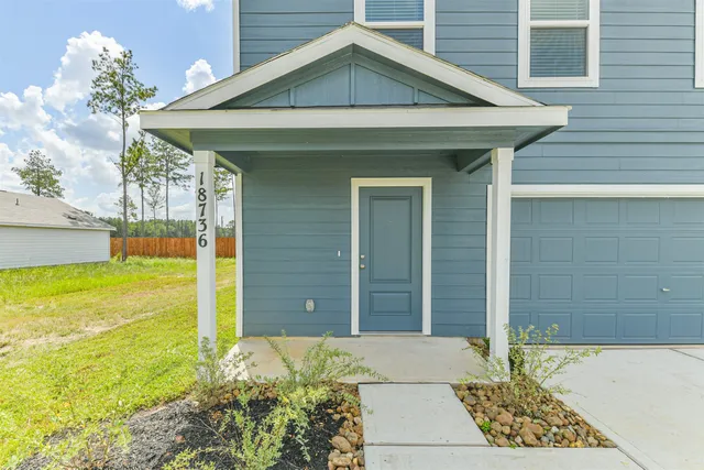 $1,550 | 18736 Barrichello Drive, Conroe, TX 77306