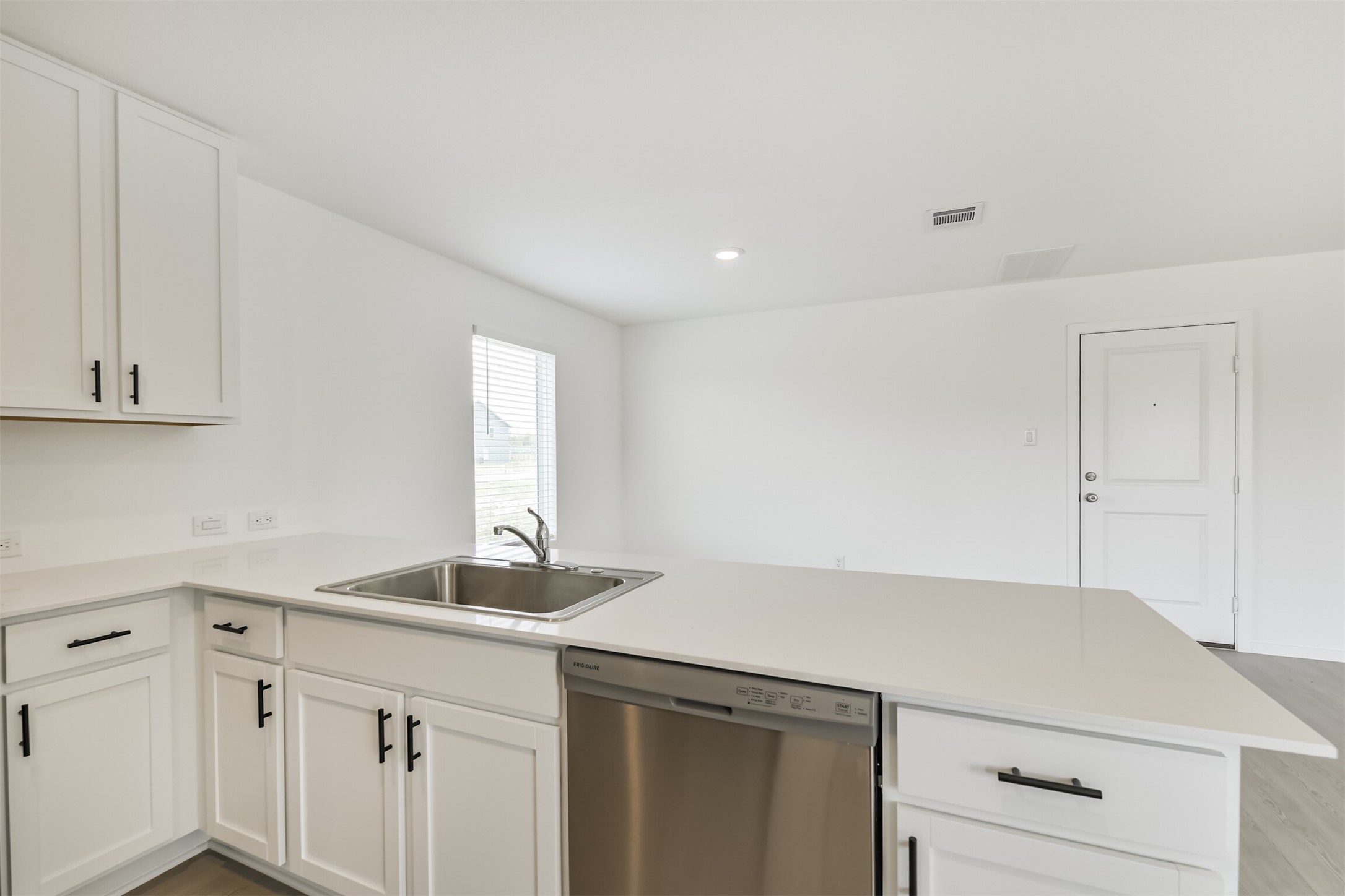 18736 Barrichello Drive Conroe, TX 77306 - Photo 4 of 26