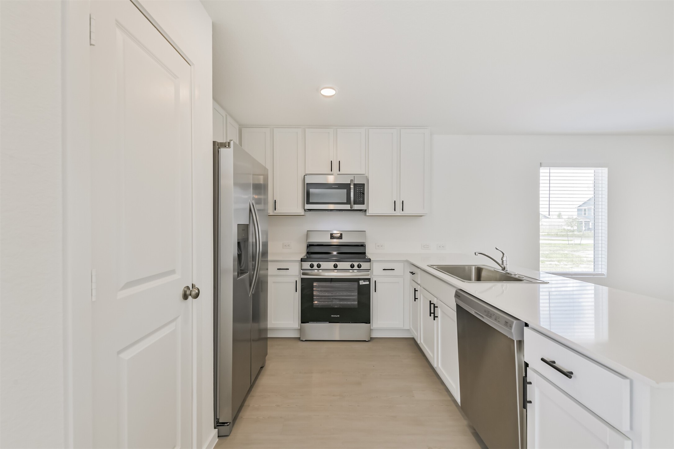 18736 Barrichello Drive Conroe, TX 77306 - Photo 6 of 26