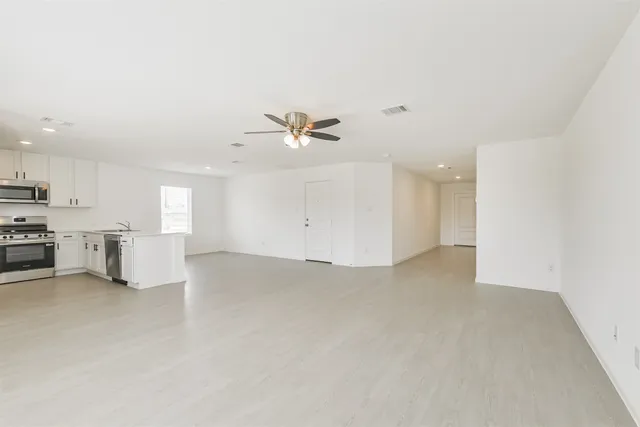 $1,550 | 18736 Barrichello Drive, Conroe, TX 77306