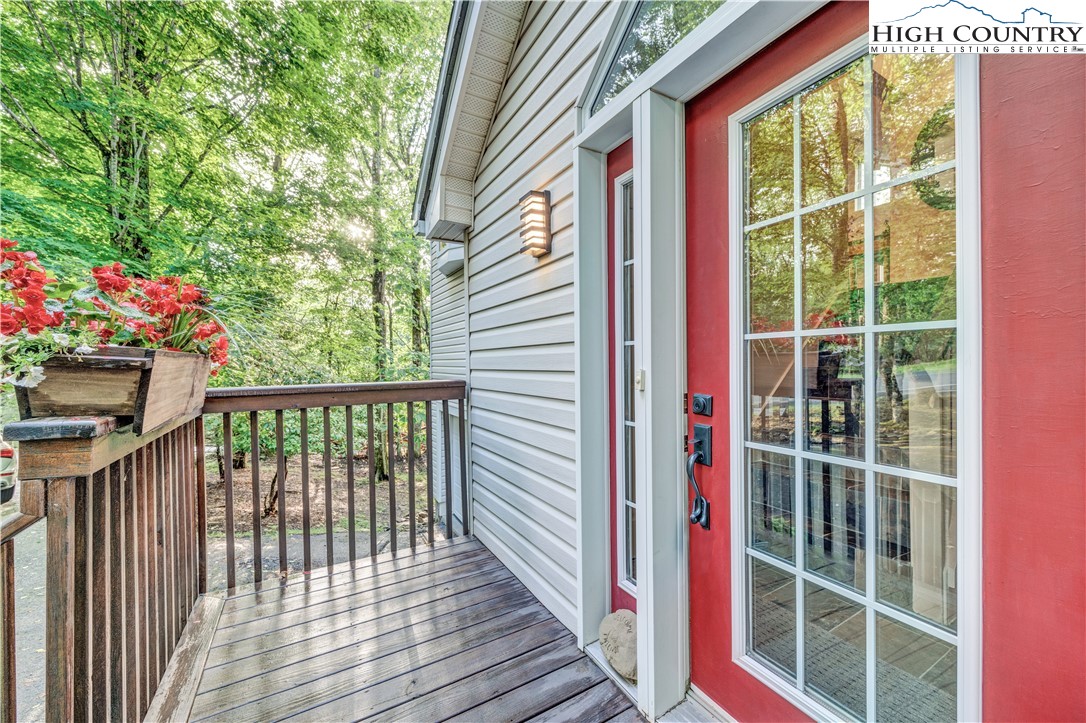 320 Pinnacle Ridge Road Beech Mountain, NC 28604 - Photo 10 of 36