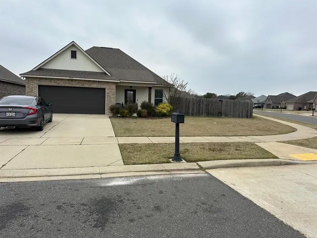 $299,999 | 3075 Grace Harper Drive, Bossier City, LA 71112