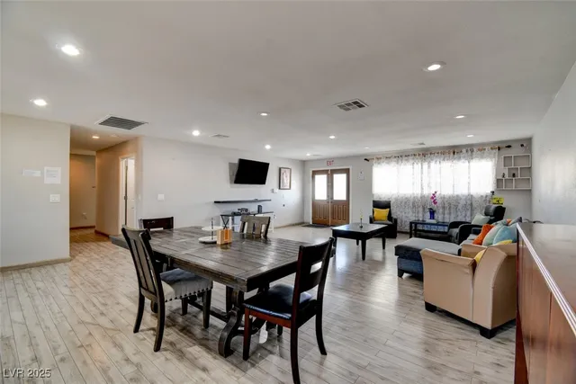 $2,995 | 603 Palmhurst Drive, Las Vegas, NV 89145