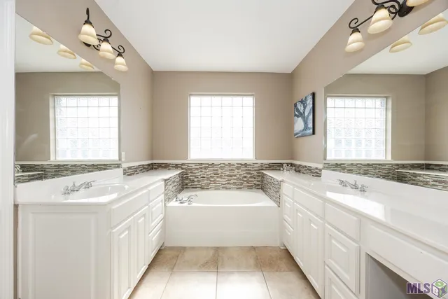 $249,900 | 13366 Autumn Run Drive, Walker, LA 70785