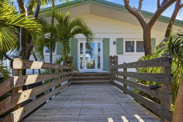 $3,500,000 | 17249 Bonefish Lane West, Sugarloaf, FL 33042