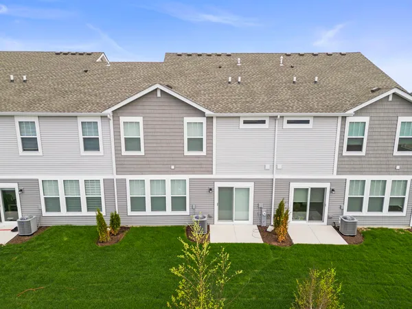$3,100 | 25734 West Wakefield Drive, Plainfield, IL 60544