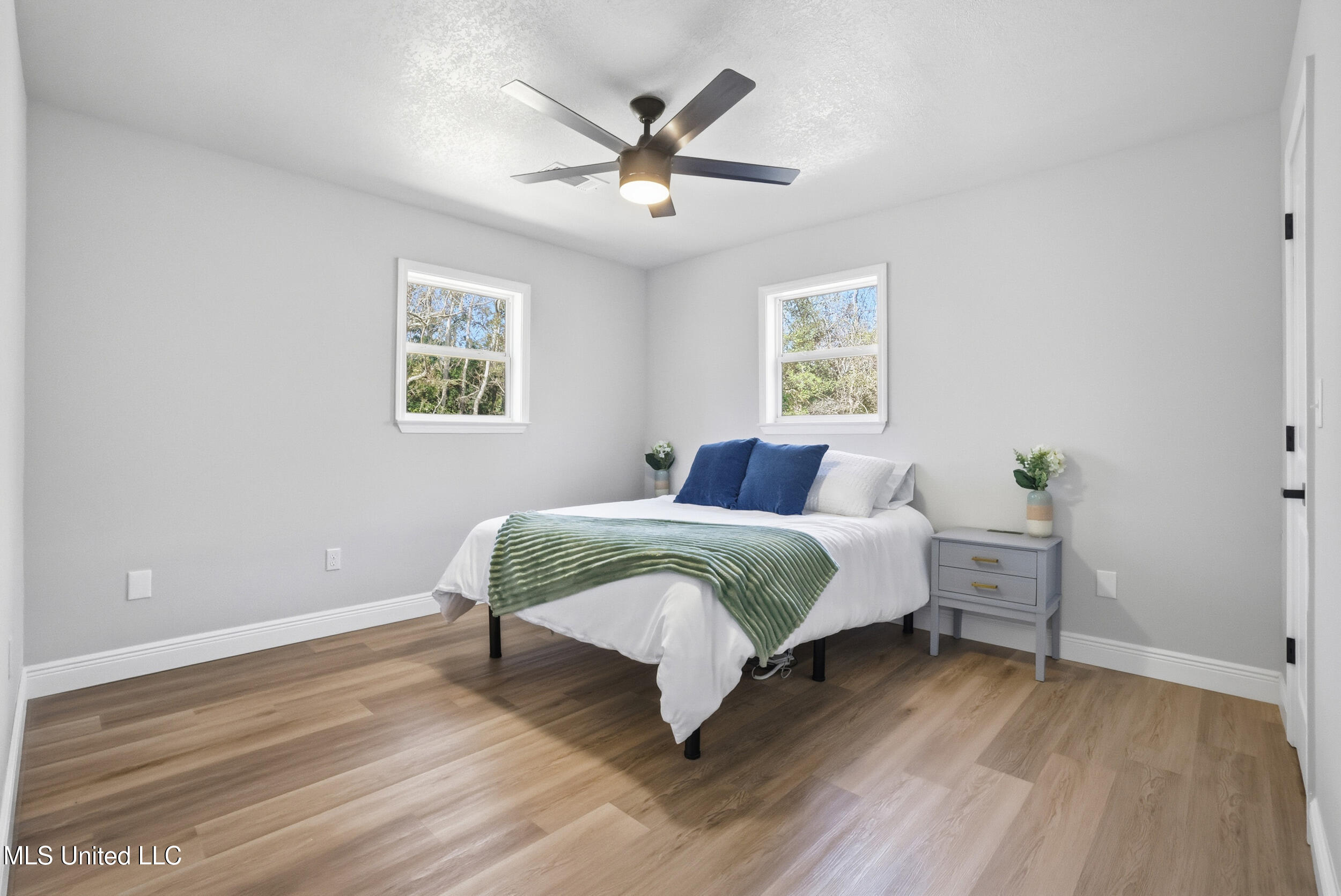 14822 Parker Road Biloxi, MS 39532 - Photo 15 of 45 25_r6__2249