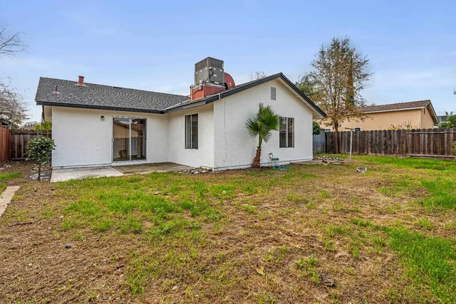 $399,995 | 3105 Trudi Way, Modesto, CA 95354