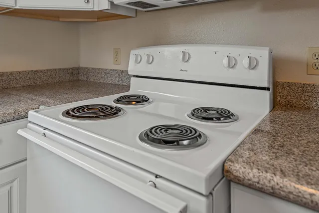 $399,995 | 3105 Trudi Way, Modesto, CA 95354