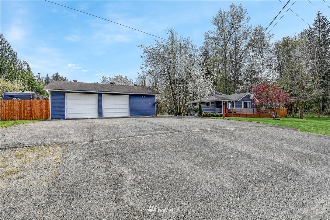 19025 Southeast Lake Youngs Road Renton, WA 98058 - Photo 28 of 33