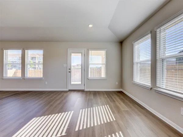 $2,195 | 100 Greenspire Lane, Hutto, TX 78634