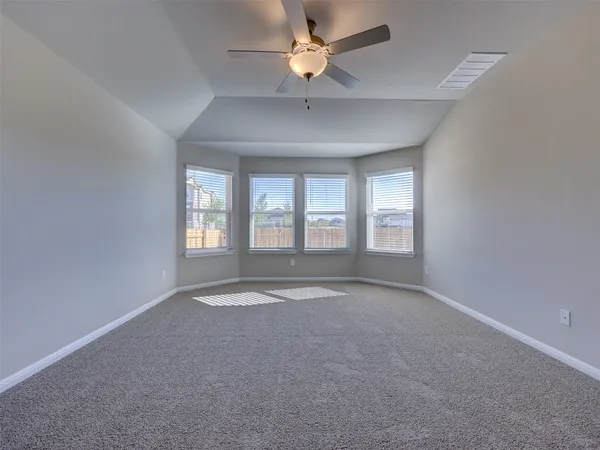 $2,195 | 100 Greenspire Lane, Hutto, TX 78634
